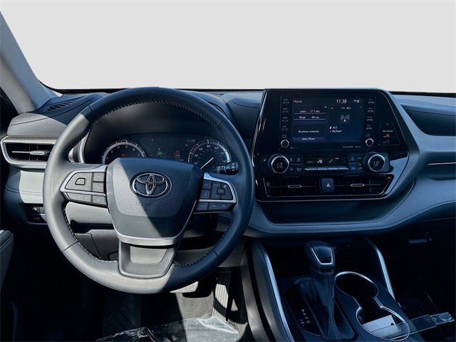 Used 2022 Toyota Highlander XLE image 20