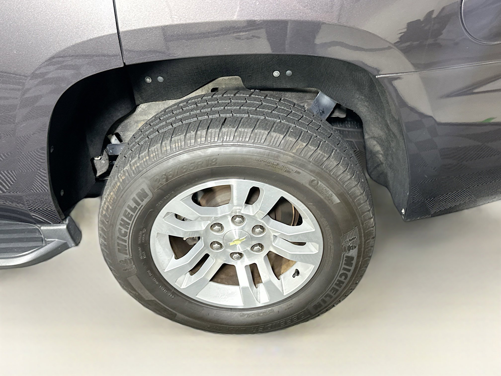 Used 2018 Chevrolet Tahoe LS w/ Enhanced Driver Alert Package RWD image 11
