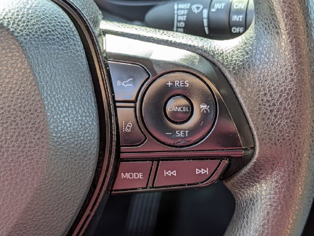 Used 2024 Toyota RAV4 XLE AWD/4WD image 19