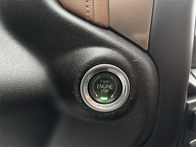 Used 2019 Chevrolet Silverado 1500 High Country w/ High Country Premium Package image 17