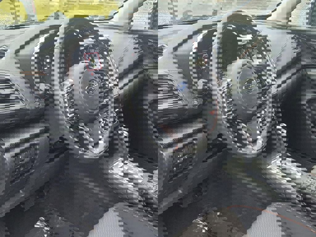 Used 2021 Subaru Crosstrek 2.0i Premium image 12