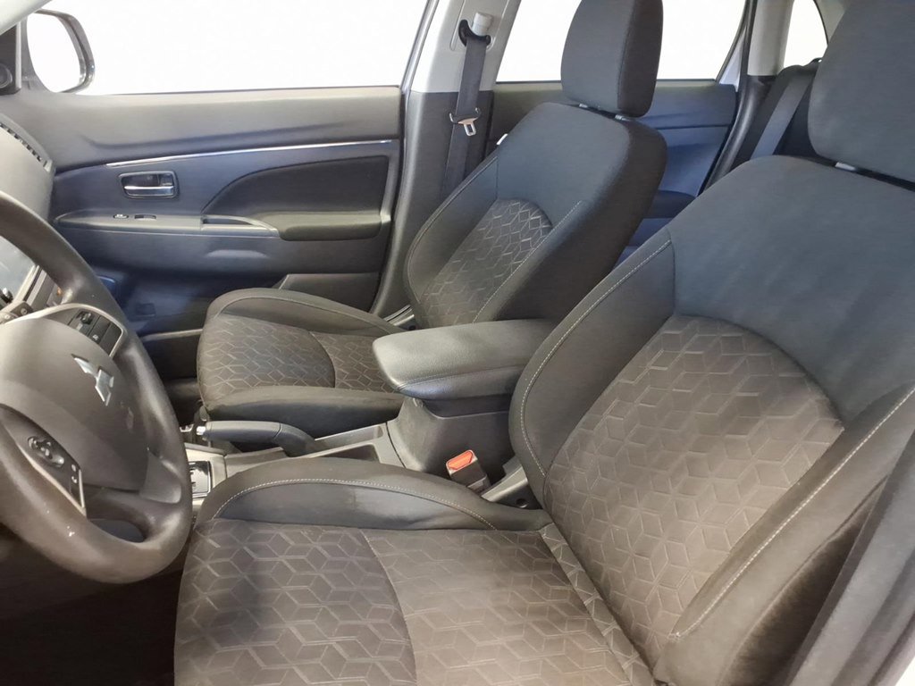 Used 2022 Mitsubishi Outlander Sport ES image 17