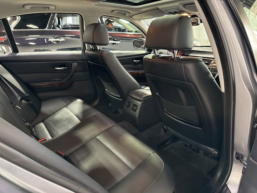 Used 2009 BMW 328i xDrive Sedan image 33