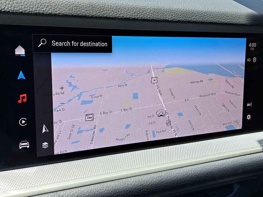 Certified 2025 Porsche Cayenne Coupe image 32