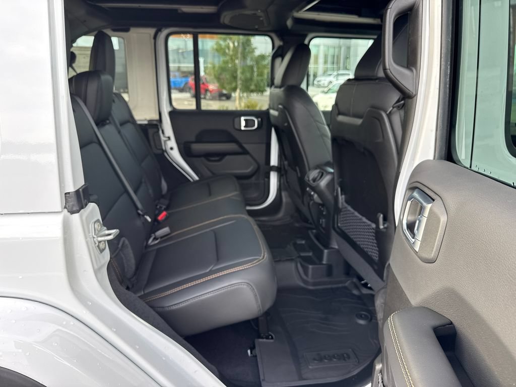 New 2027 Jeep Wrangler Unlimited Sahara AWD/4WD image 29