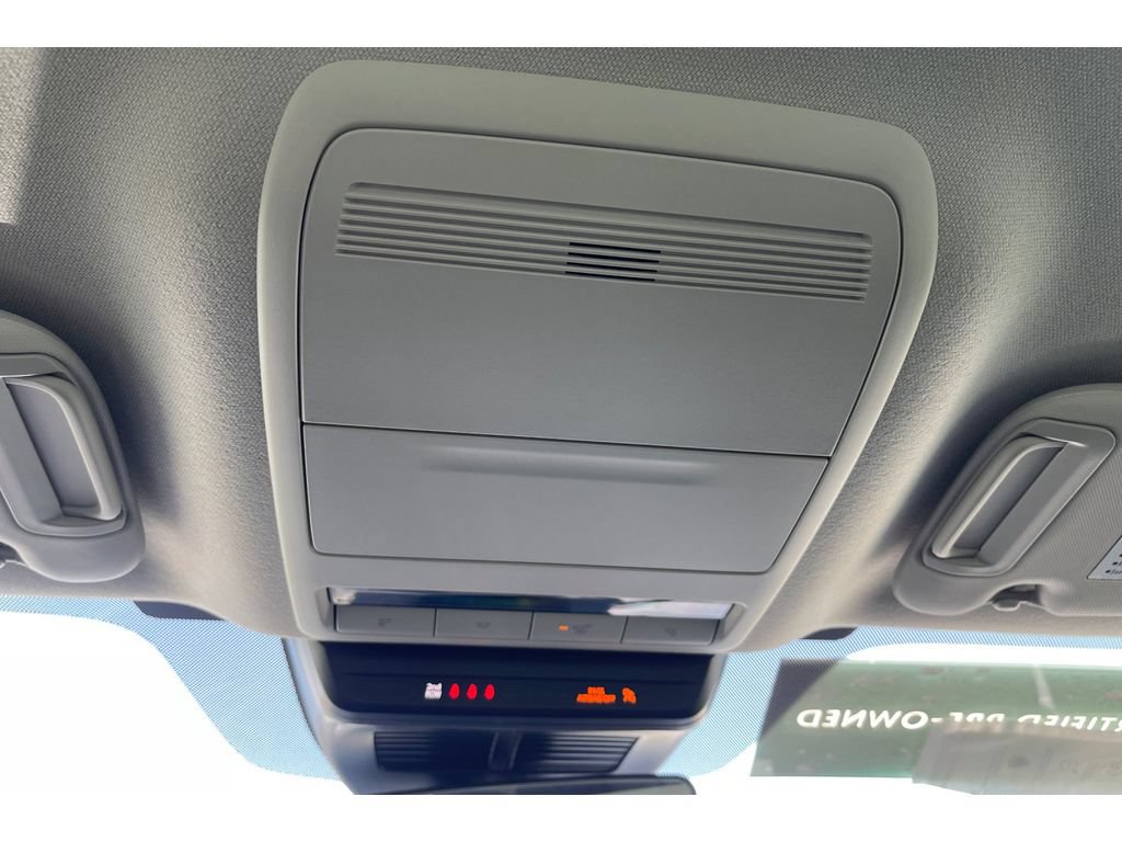 Certified 2025 MAZDA MAZDA3 s FWD image 24