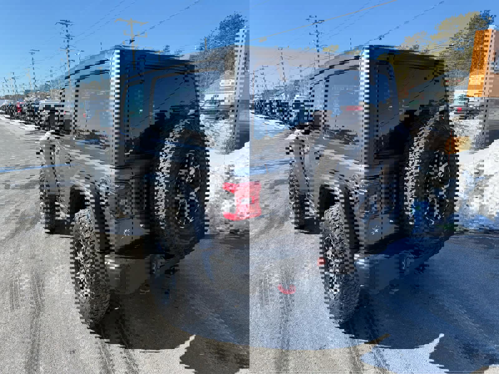 Used 2018 Jeep Wrangler Rubicon w/ Steel Bumper Group image 6