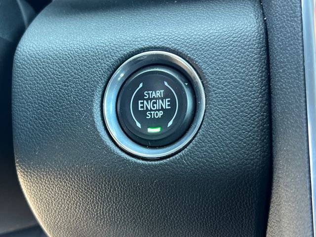 Used 2025 GMC Acadia Elevation image 36