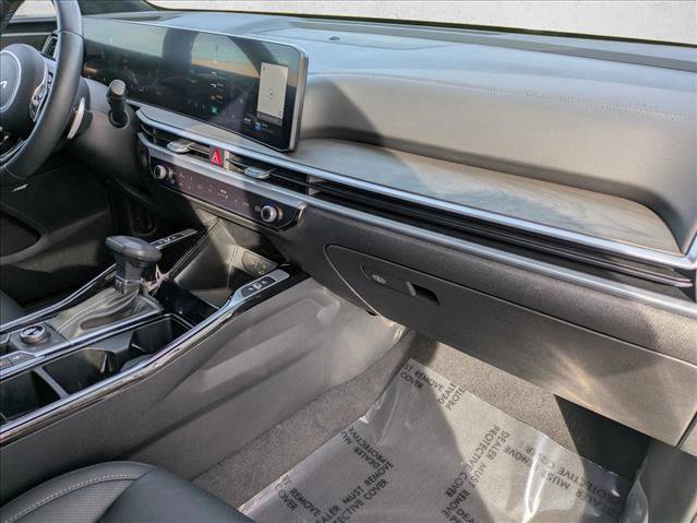 Used 2024 Kia Sorento SX Prestige image 22