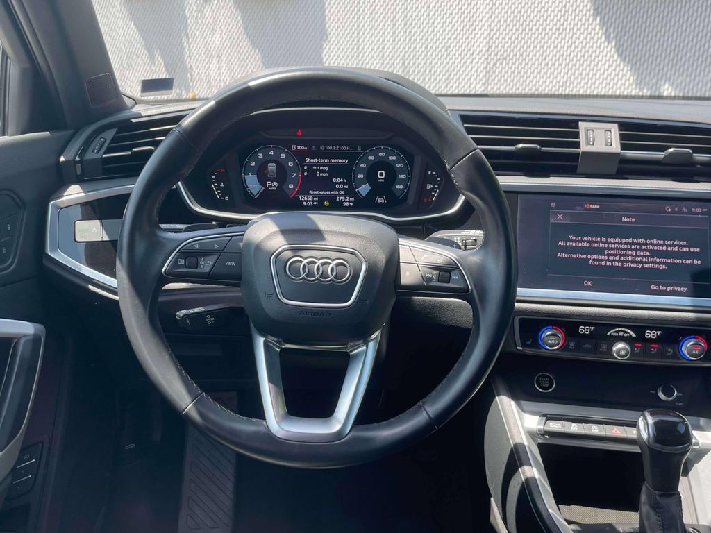Used 2022 Audi Q3 2.0T Premium AWD/4WD image 13