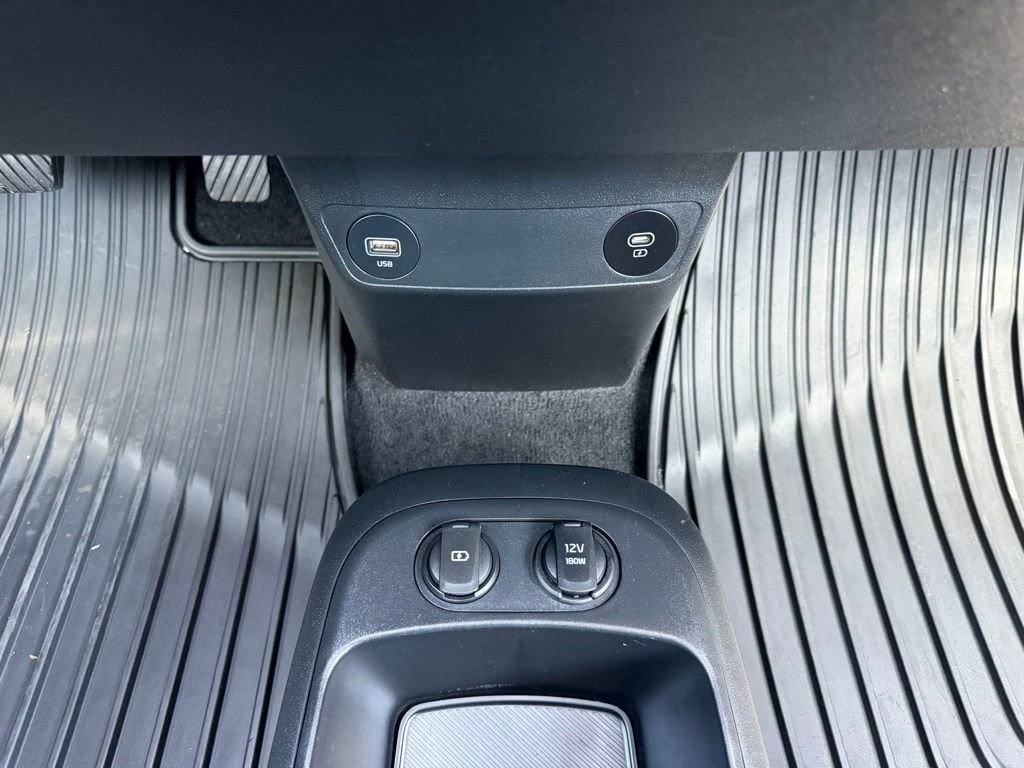 Used 2024 Kia EV6 Light AWD/4WD image 26