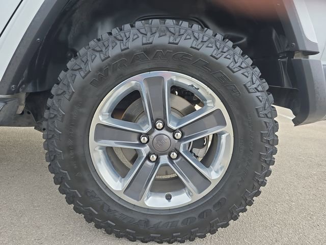 Used 2019 Jeep Wrangler Unlimited Sahara w/ Safety Group image 33