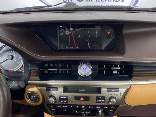 Used 2017 Lexus ES 350 w/ Navigation System Package FWD image 21