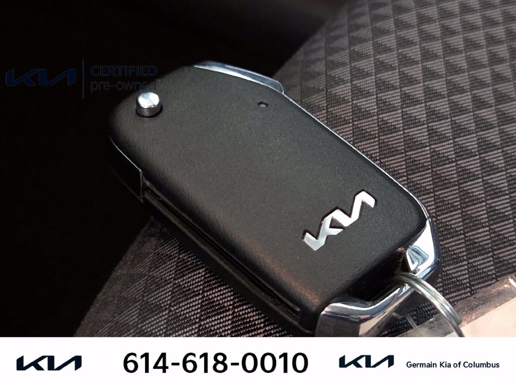 Certified 2025 Kia Soul LX w/ LX Technology Package FWD image 33