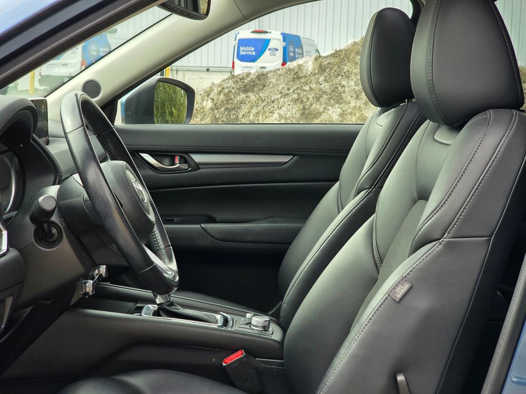 Used 2019 MAZDA CX-5 Touring image 17