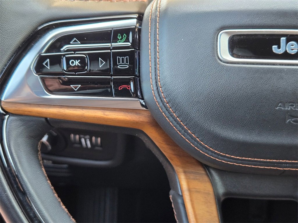 Used 2023 Jeep Grand Cherokee Summit image 20