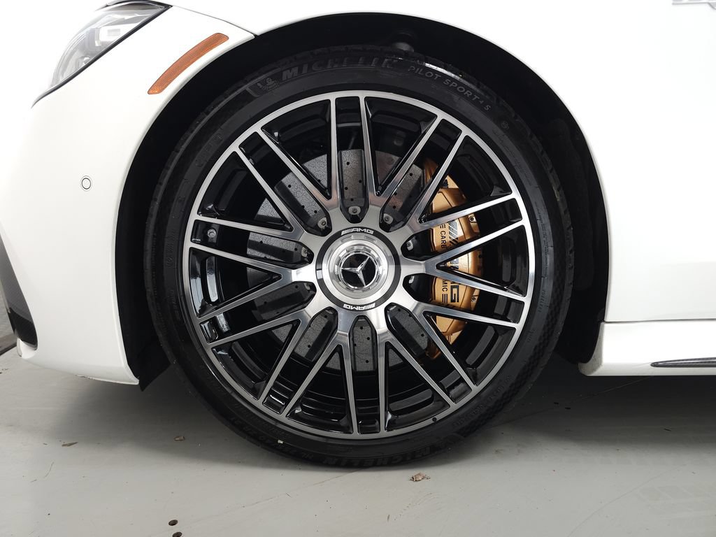 Used 2024 Mercedes-Benz S 63 AMG S w/ Carbon Fiber Exterior Package image 41