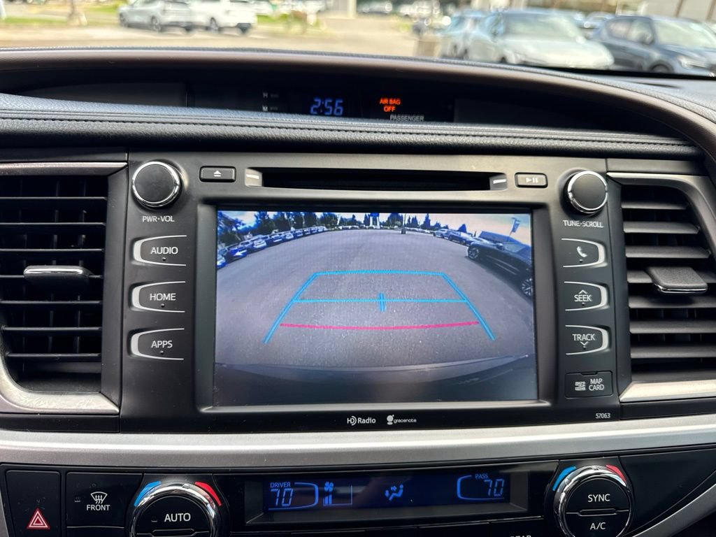 Used 2015 Toyota Highlander XLE AWD/4WD image 26