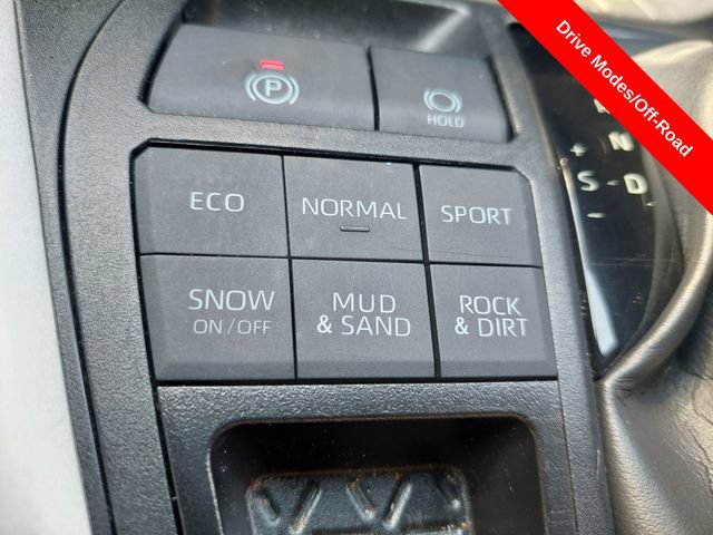 Certified 2025 Toyota RAV4 LE AWD/4WD image 15