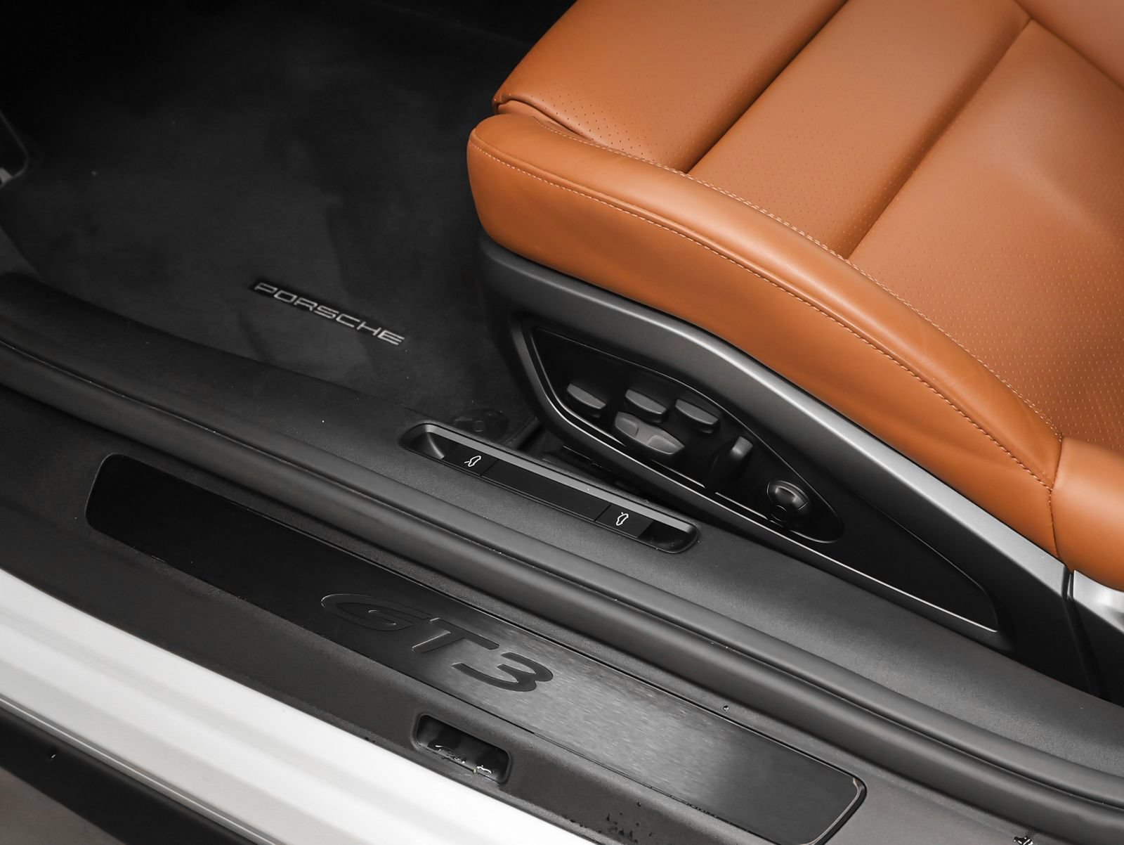 Certified 2023 Porsche 911 GT3 RWD image 41