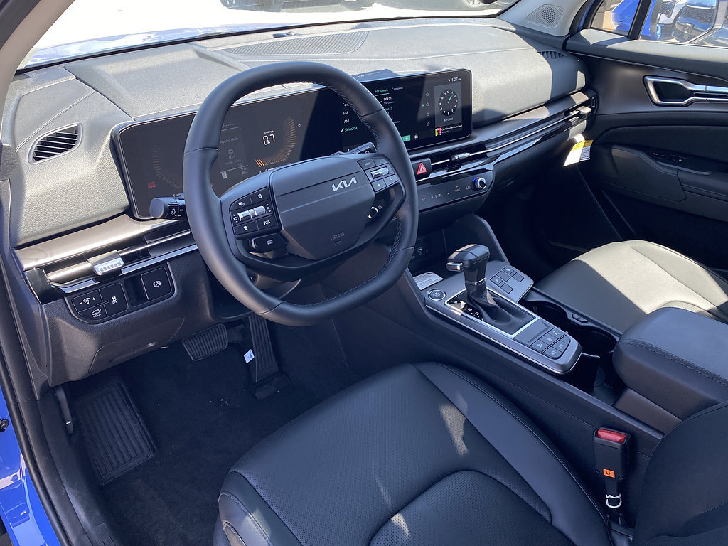 New 2026 Kia Sportage EX FWD image 12