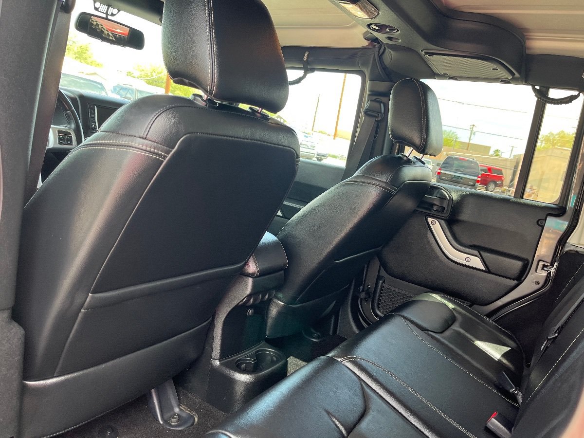 Used 2016 Jeep Wrangler Unlimited Rubicon AWD/4WD image 26