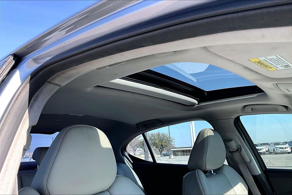 Used 2015 Acura TLX V6 image 22