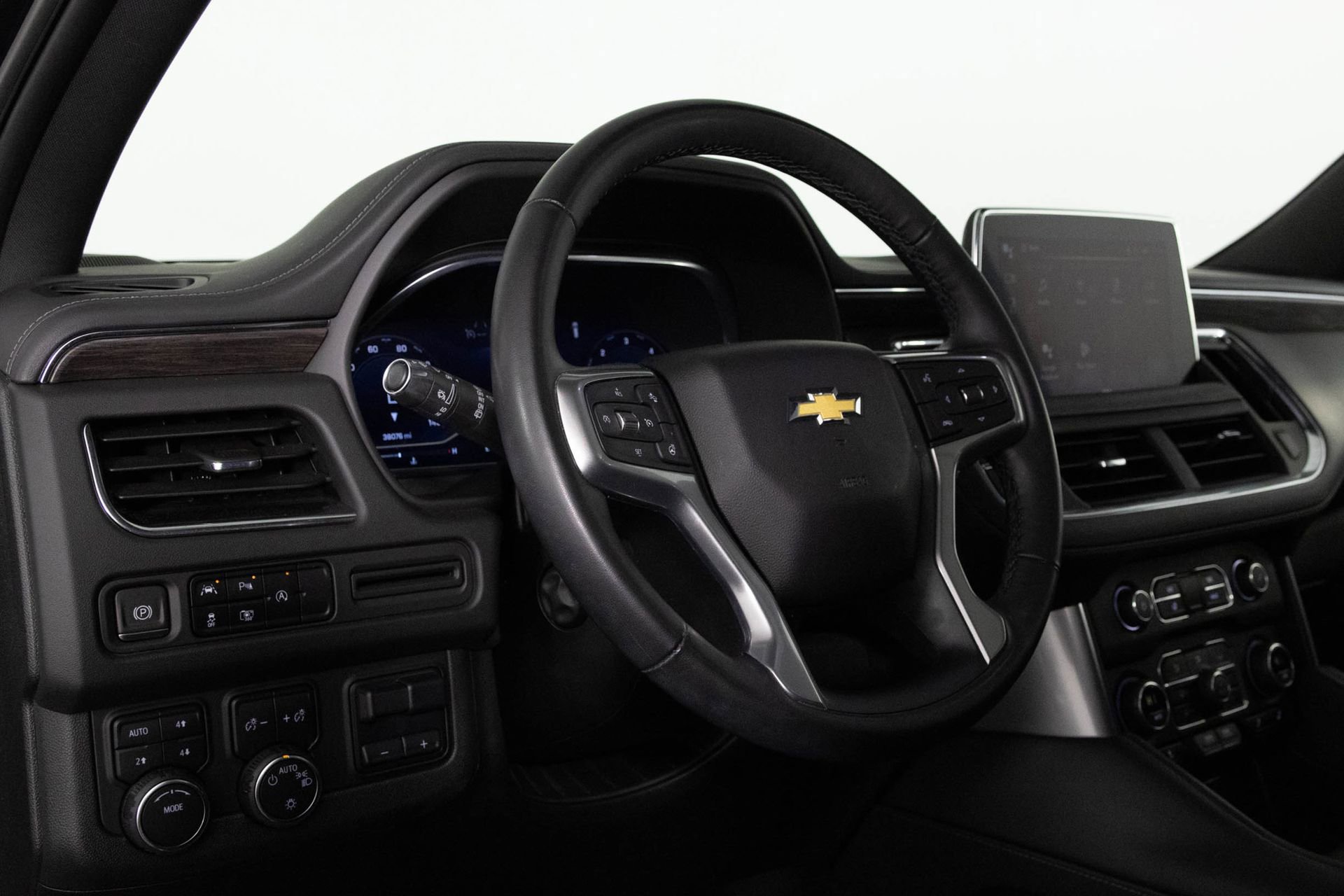 Certified 2024 Chevrolet Tahoe LT w/ LT Signature Package image 34