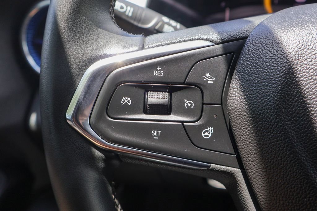 Used 2024 Chevrolet Trax LT w/ Driver Confidence Package FWD image 13