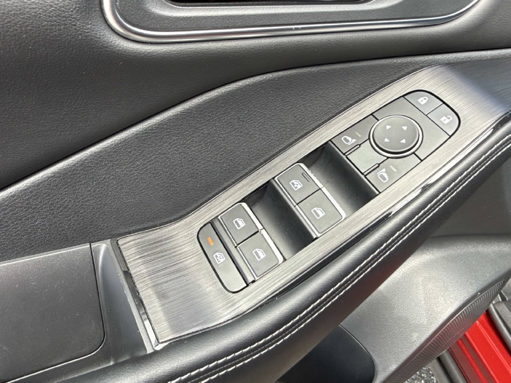 Used 2024 Nissan Rogue Platinum FWD image 22
