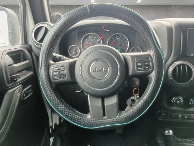 Used 2012 Jeep Wrangler Unlimited Sport AWD/4WD image 21