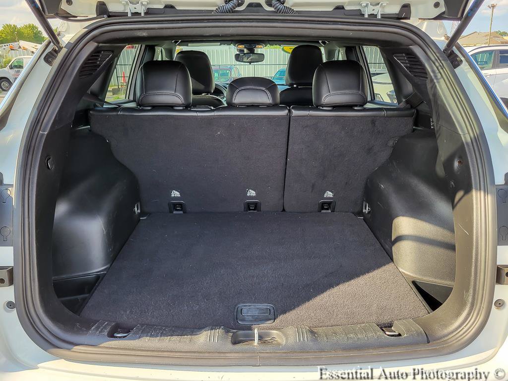 Used 2023 Jeep Compass Latitude AWD/4WD image 26