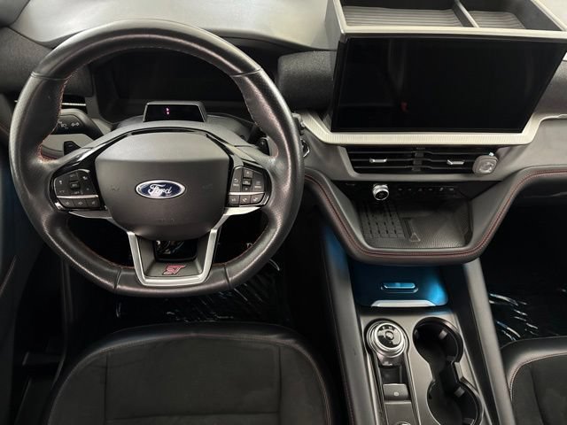 Used 2025 Ford Explorer ST AWD/4WD image 24