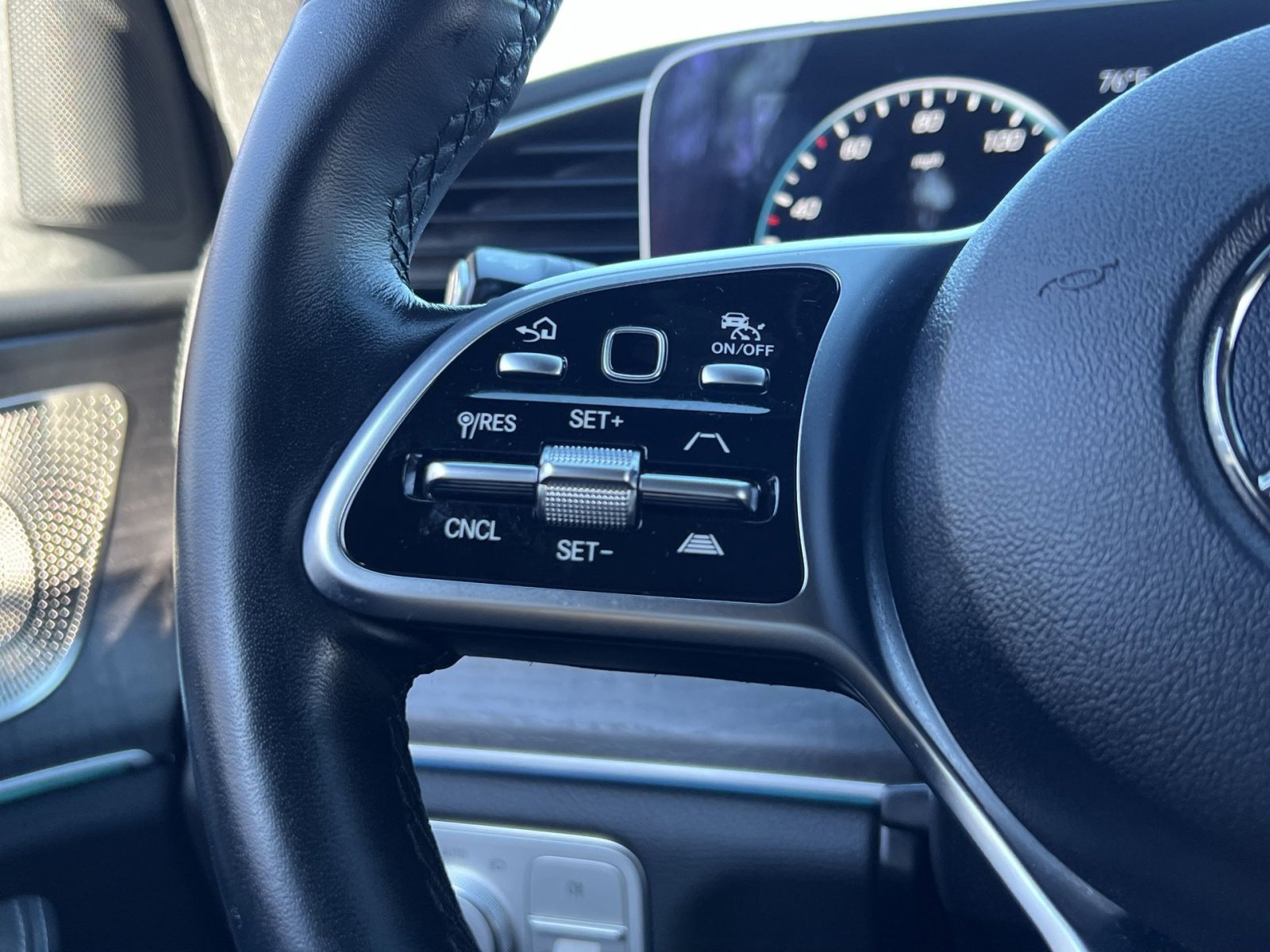 Certified 2023 Mercedes-Benz GLS 450 4MATIC image 32