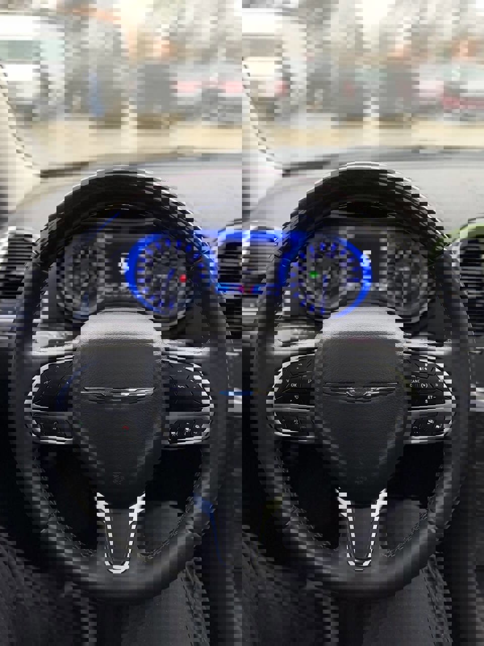 Used 2018 Chrysler 300 Limited w/ Safetytec Plus Group image 10