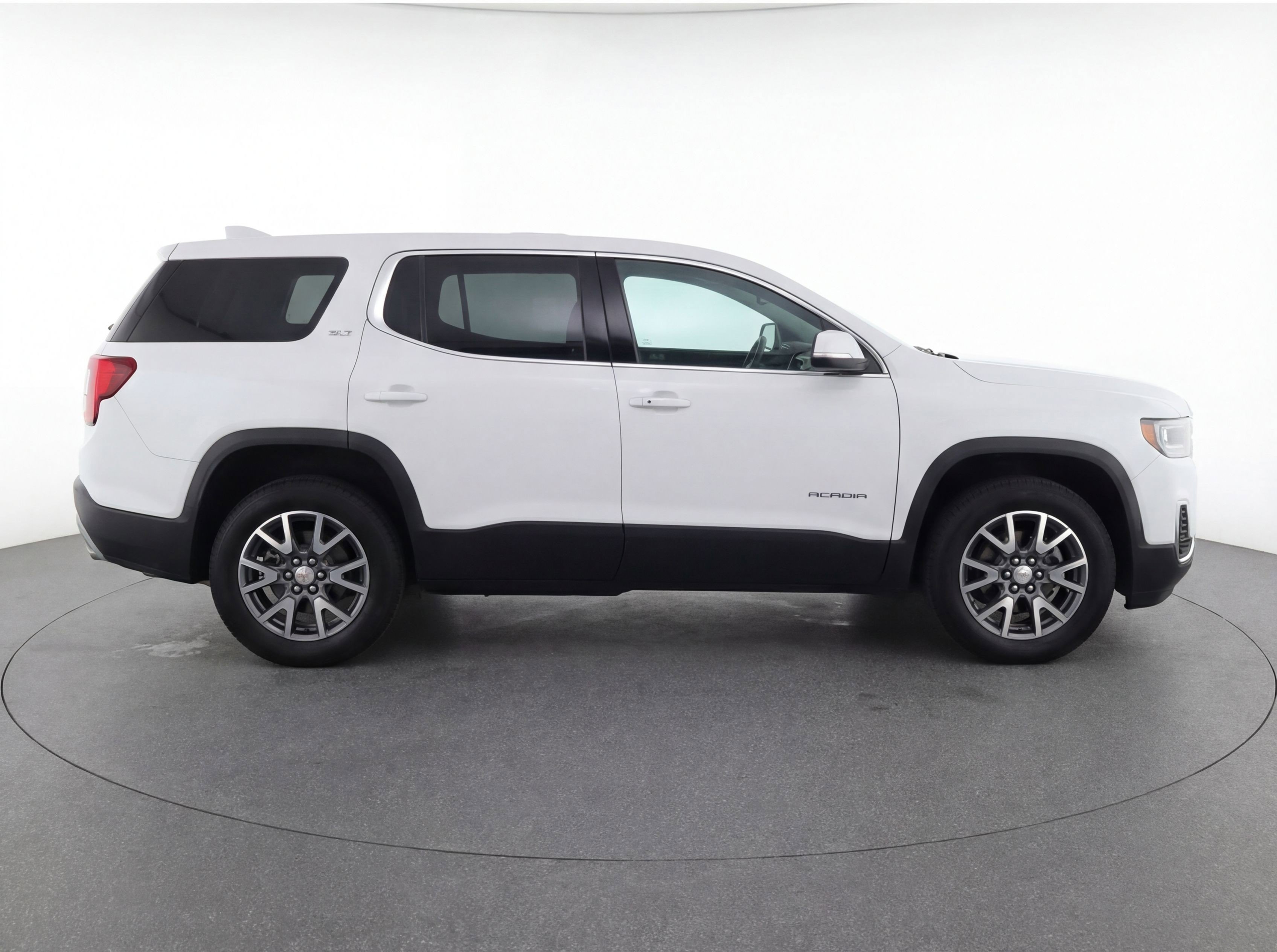 Used 2023 GMC Acadia SLT image 11