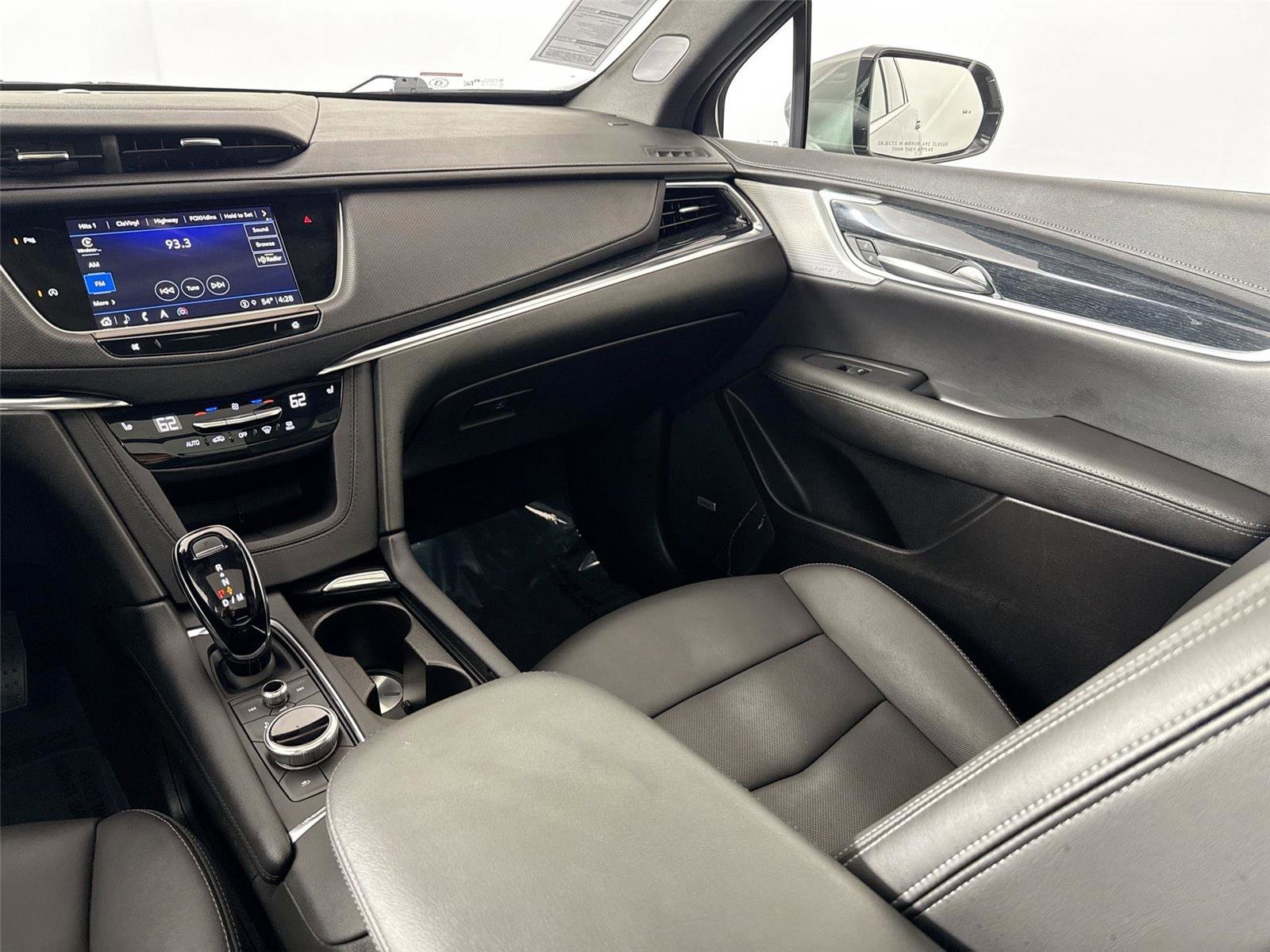 Used 2025 Cadillac XT5 Premium Luxury image 35