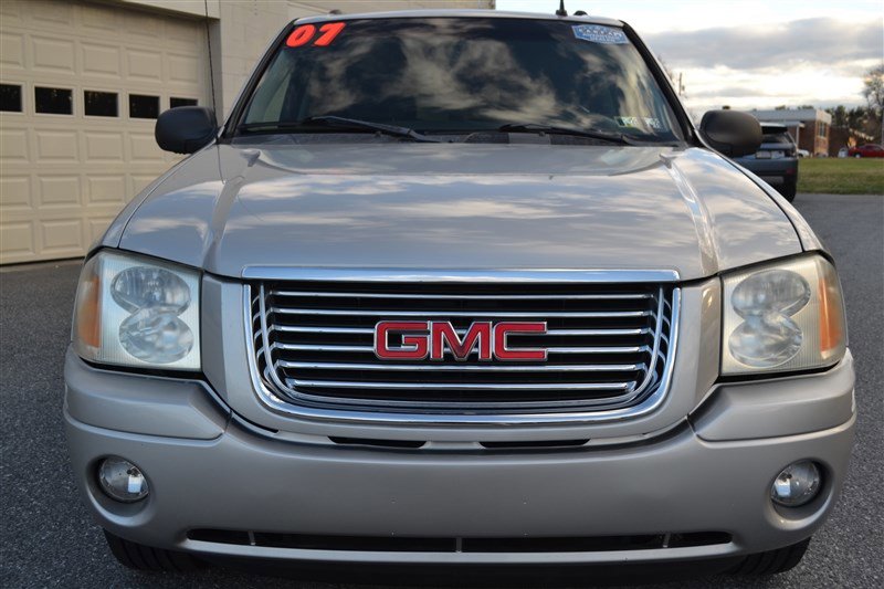 Used 2007 GMC Envoy SLE image 8