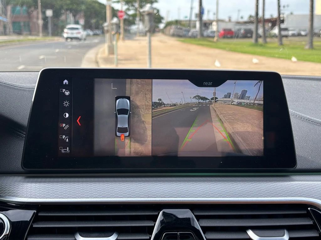 Used 2018 BMW M550i xDrive image 18