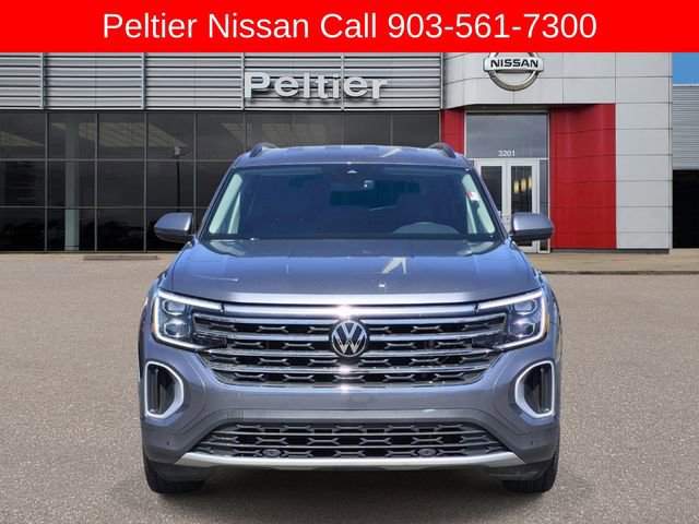 Used 2024 Volkswagen Atlas SE image 2