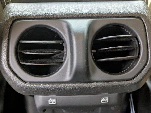 Used 2019 Jeep Wrangler Unlimited Sahara w/ Cold Weather Group image 16