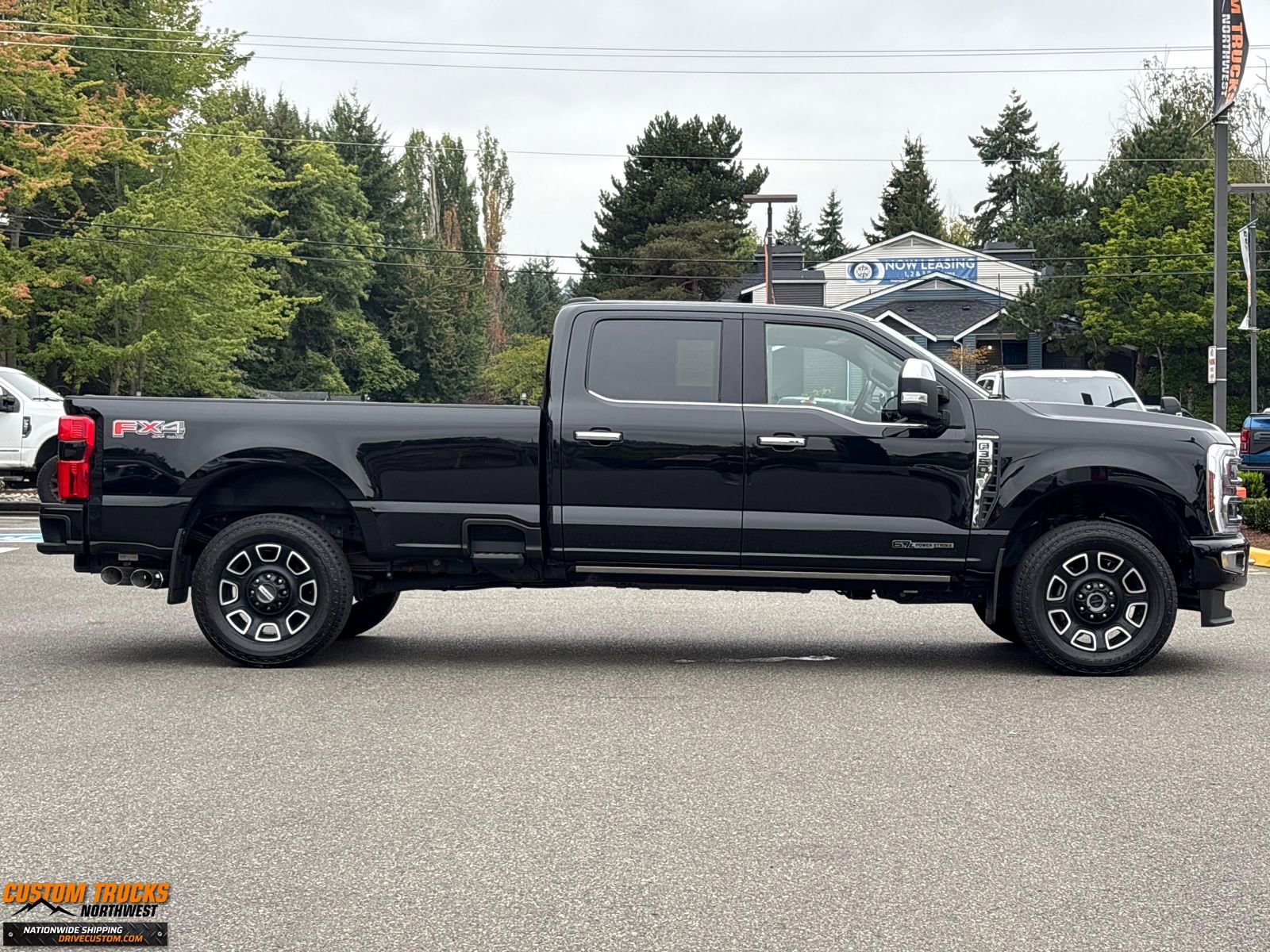 Used 2024 Ford F350 Platinum image 2