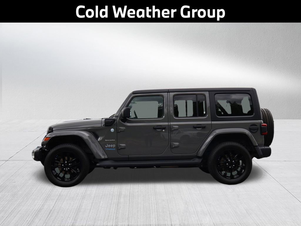 Used 2022 Jeep Wrangler Unlimited Sahara w/ Cold Weather Group AWD/4WD image 5