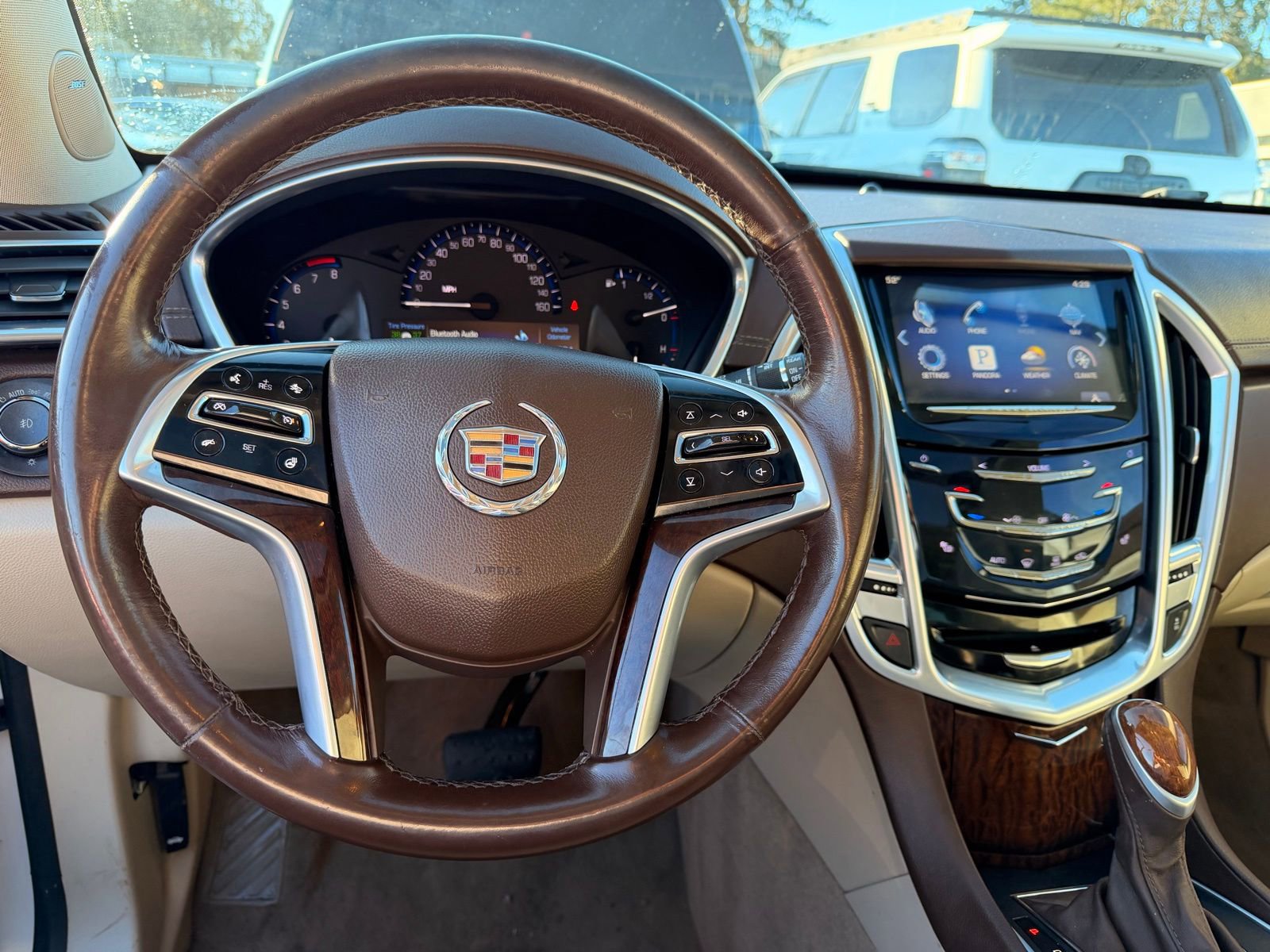 Used 2014 Cadillac SRX Performance w/ Driver Awareness Package image 16