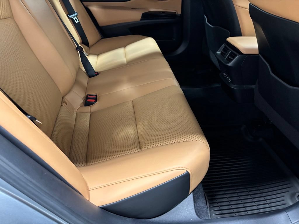 Used 2022 Lexus ES 250 w/ Premium Package AWD/4WD image 53