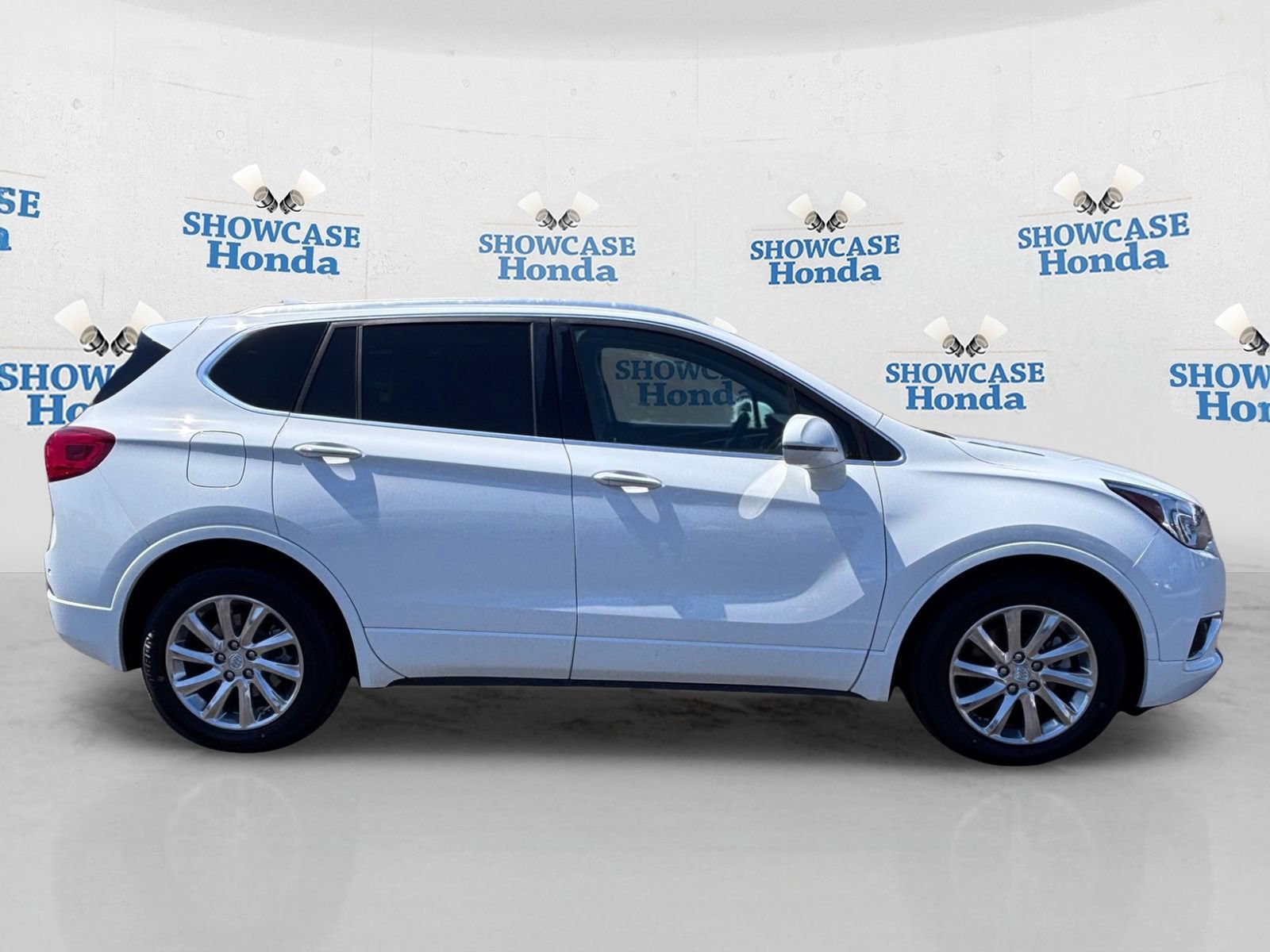 Used 2019 Buick Envision Essence FWD image 9