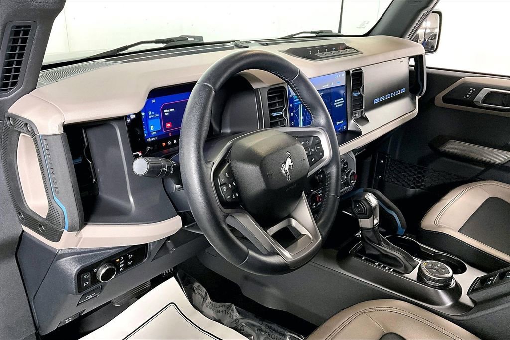 Used 2023 Ford Bronco Wildtrak image 13