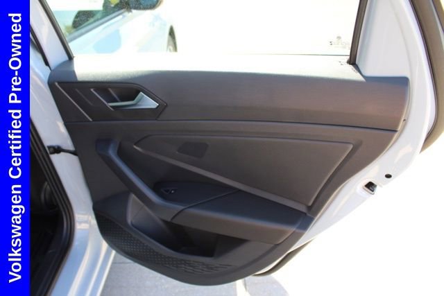 Used 2025 Volkswagen Jetta Sport image 21