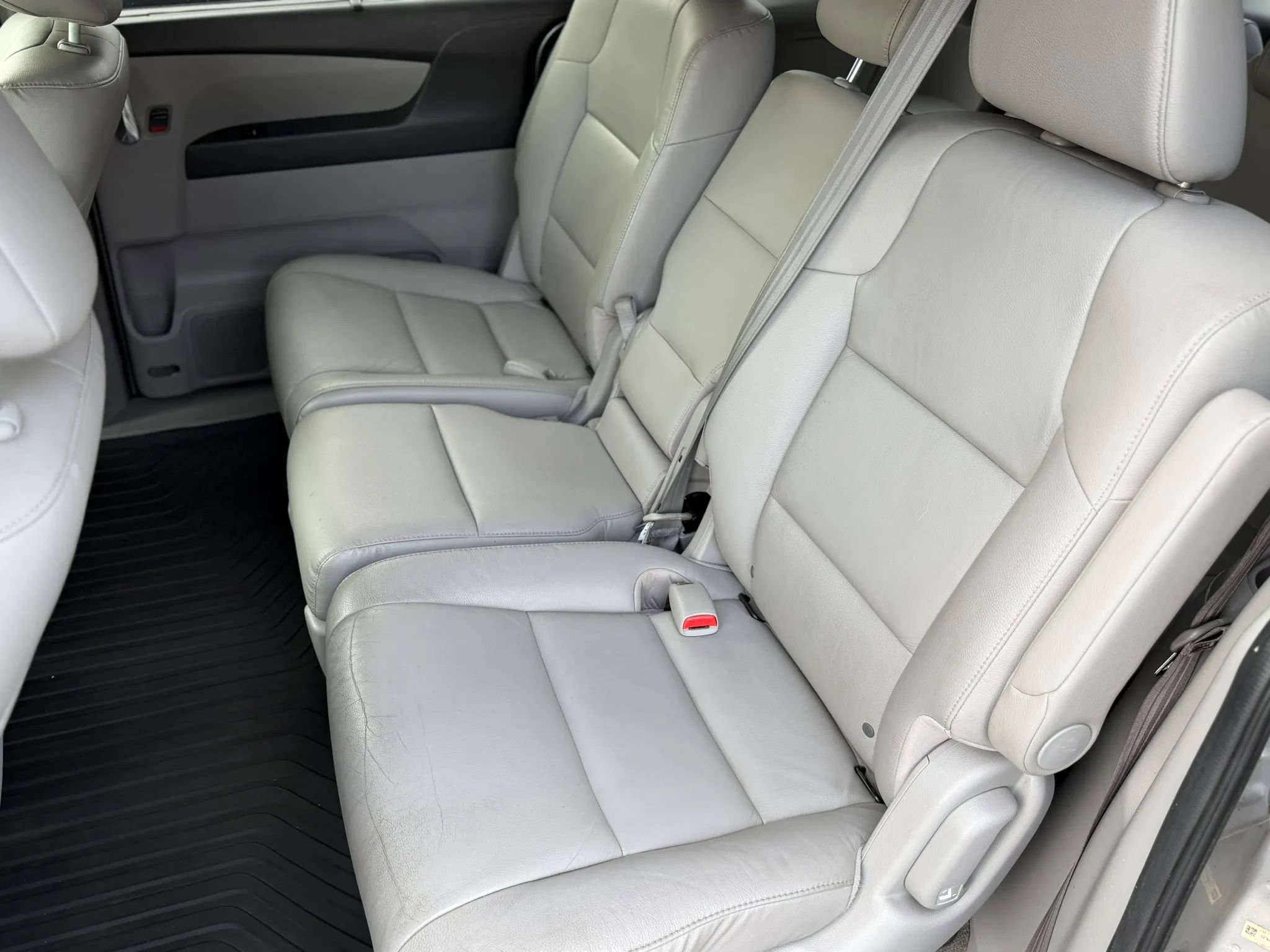 Used 2015 Honda Odyssey EX-L image 17