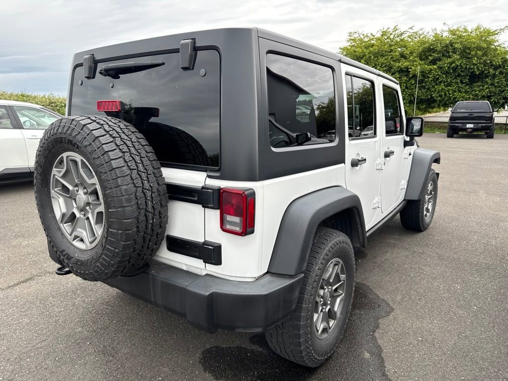 Used 2016 Jeep Wrangler Unlimited Rubicon w/ Connectivity Group AWD/4WD image 4